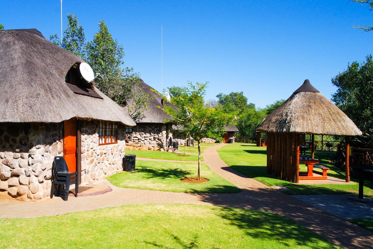 Thandabantu Game Lodge Roossenekal Zewnętrze zdjęcie