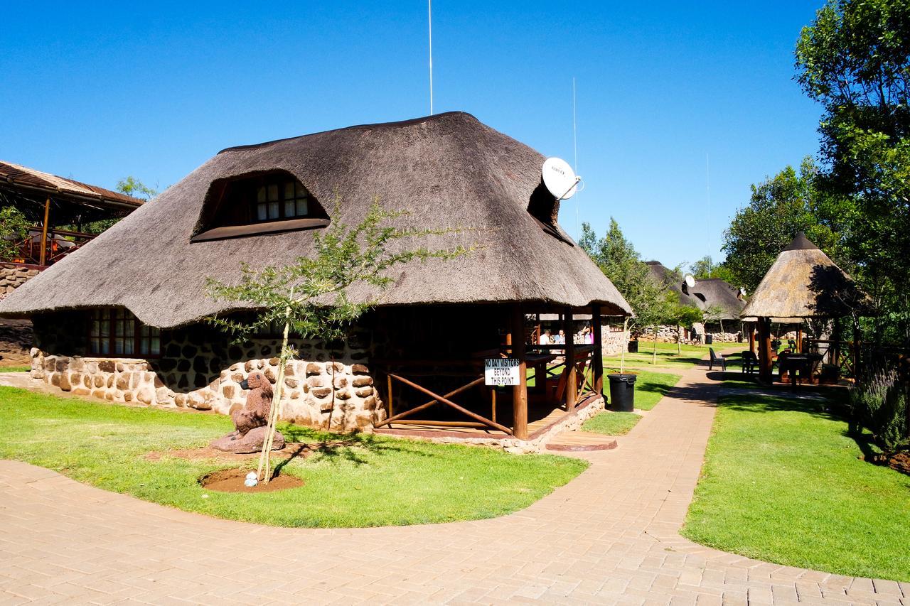 Thandabantu Game Lodge Roossenekal Zewnętrze zdjęcie