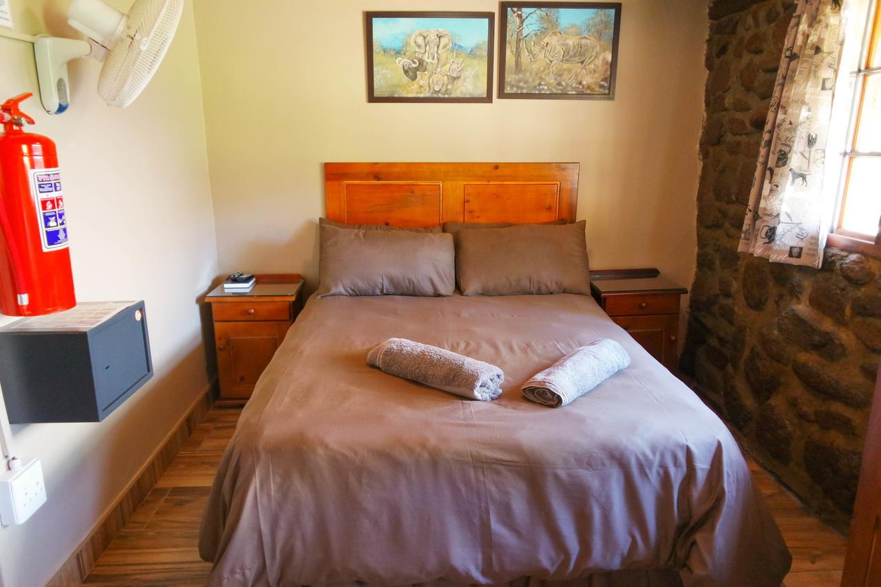 Thandabantu Game Lodge Roossenekal Zewnętrze zdjęcie