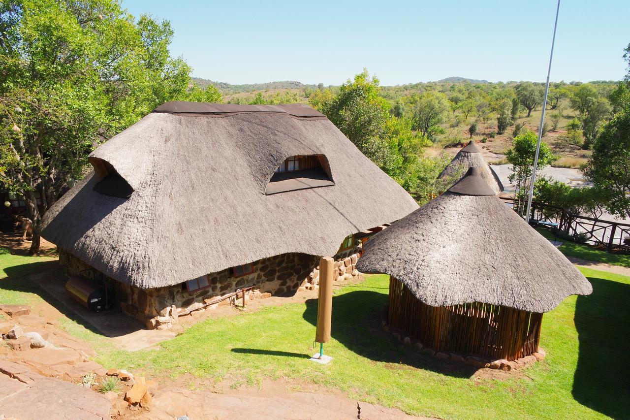 Thandabantu Game Lodge Roossenekal Zewnętrze zdjęcie