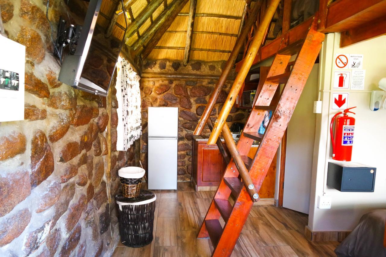 Thandabantu Game Lodge Roossenekal Zewnętrze zdjęcie