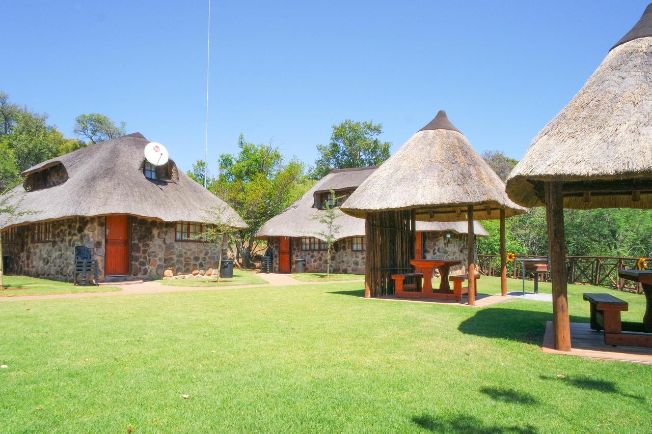 Thandabantu Game Lodge Roossenekal Zewnętrze zdjęcie