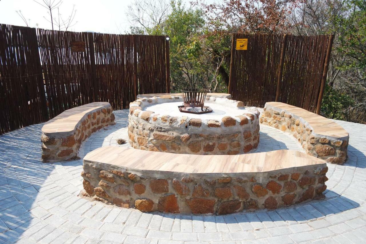 Thandabantu Game Lodge Roossenekal Zewnętrze zdjęcie