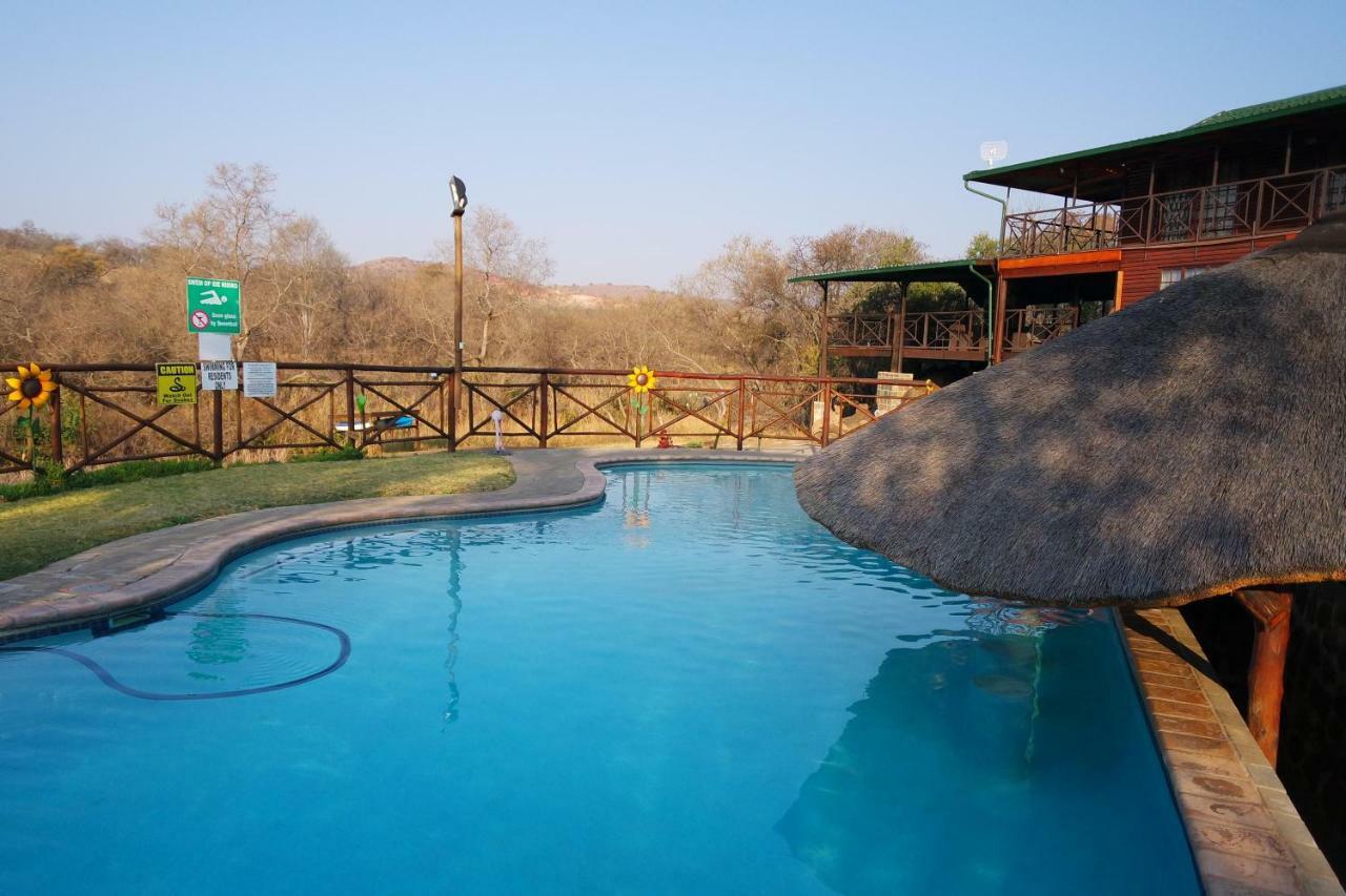 Thandabantu Game Lodge Roossenekal Zewnętrze zdjęcie